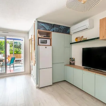 Le Murmure Du Palmier * A 2 Min * Parking Prive * Terrasse Apartment *